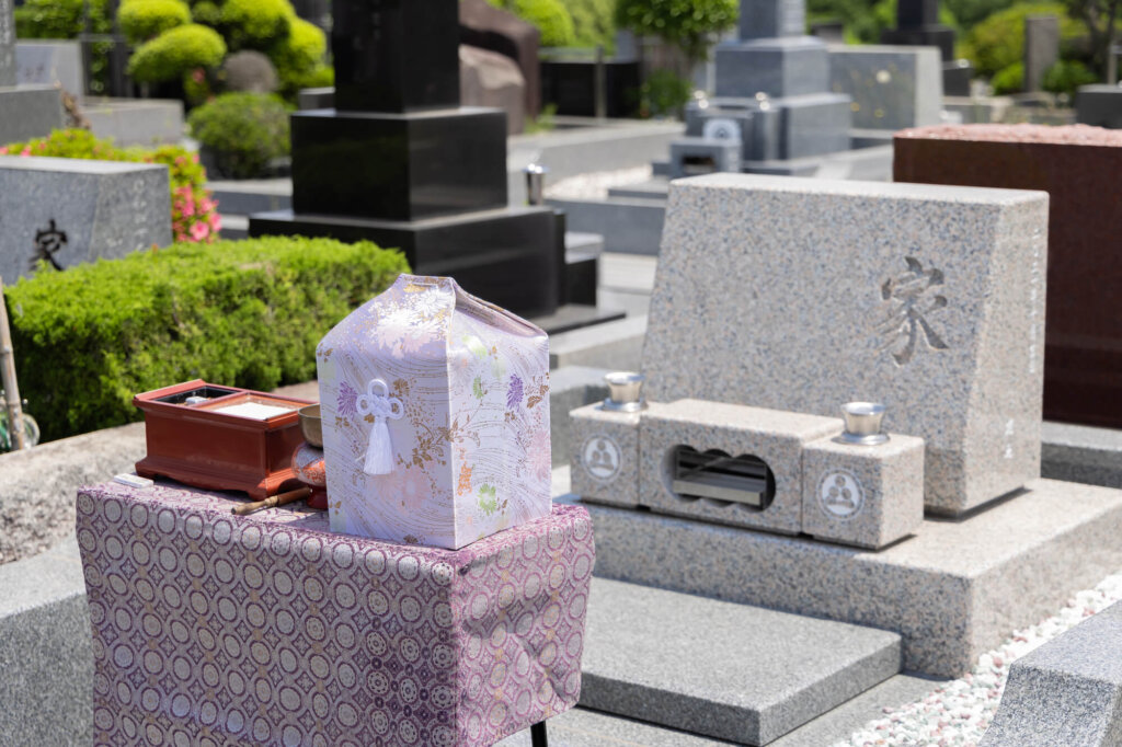 骨壺が入らないときにできる5つの対処法と費用相場
