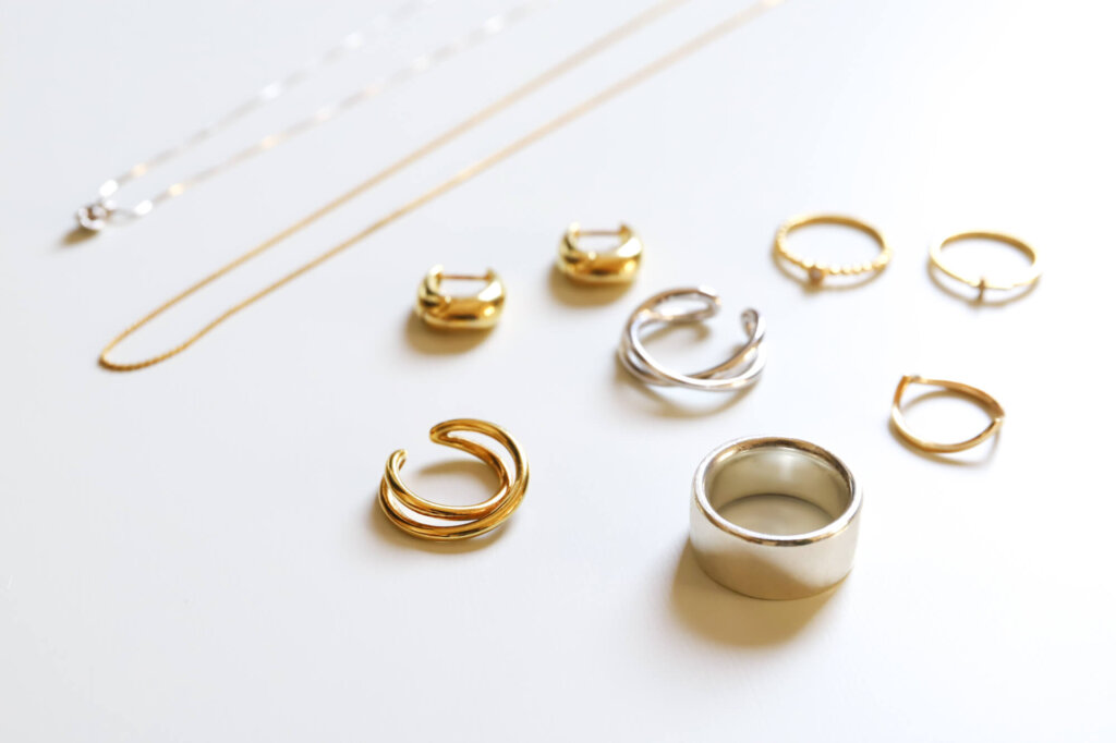 遺骨アクセサリーにおすすめの素材